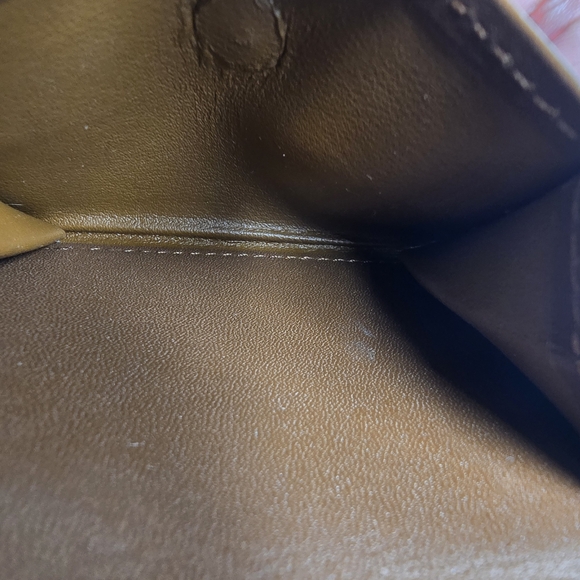 Louis Vuitton compact wallet - SOLD🥳 - Picture 6 of 9